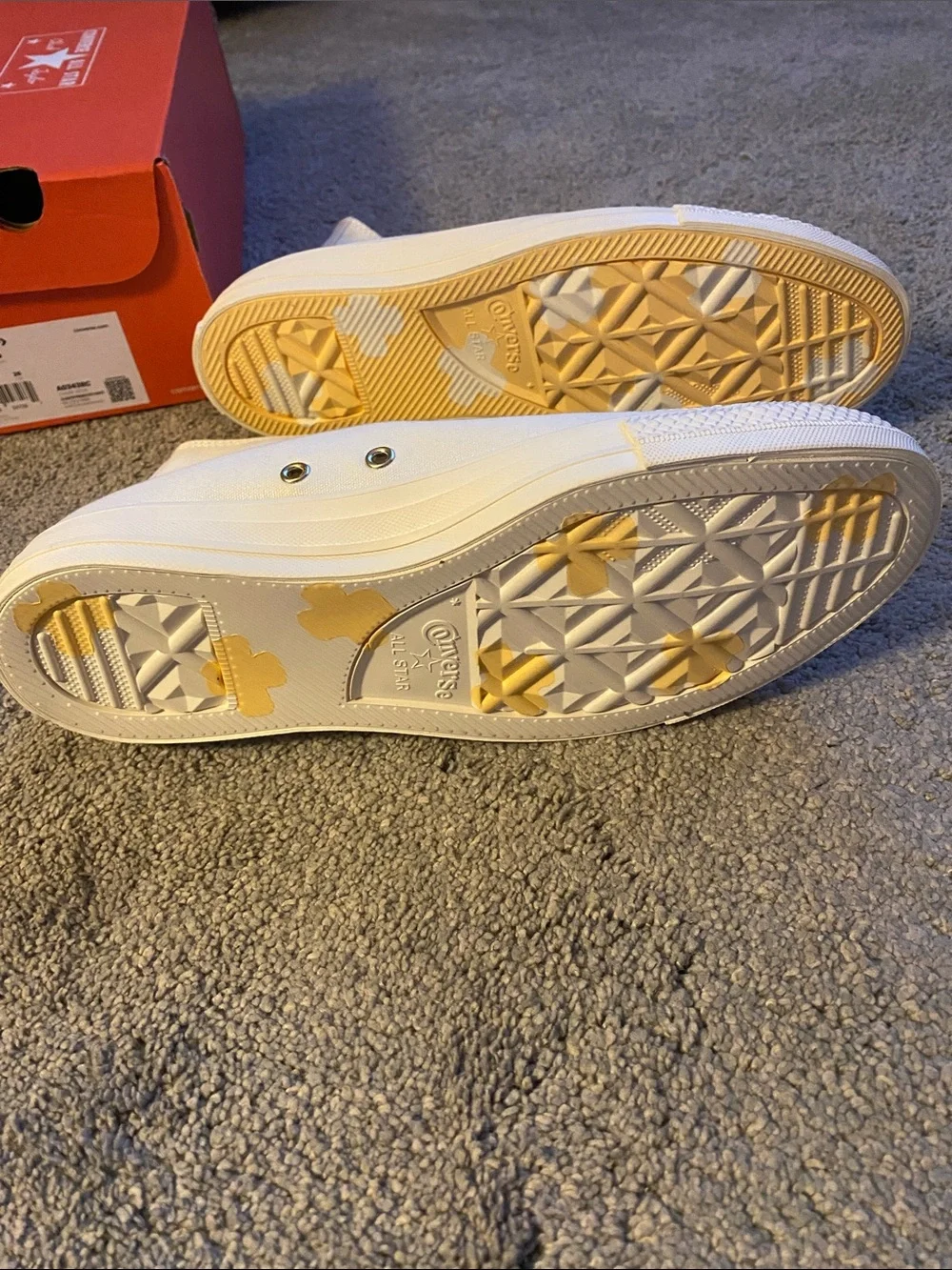Converse White High-Top Sneakers with Sunflower Patch - Picture 5 of 5